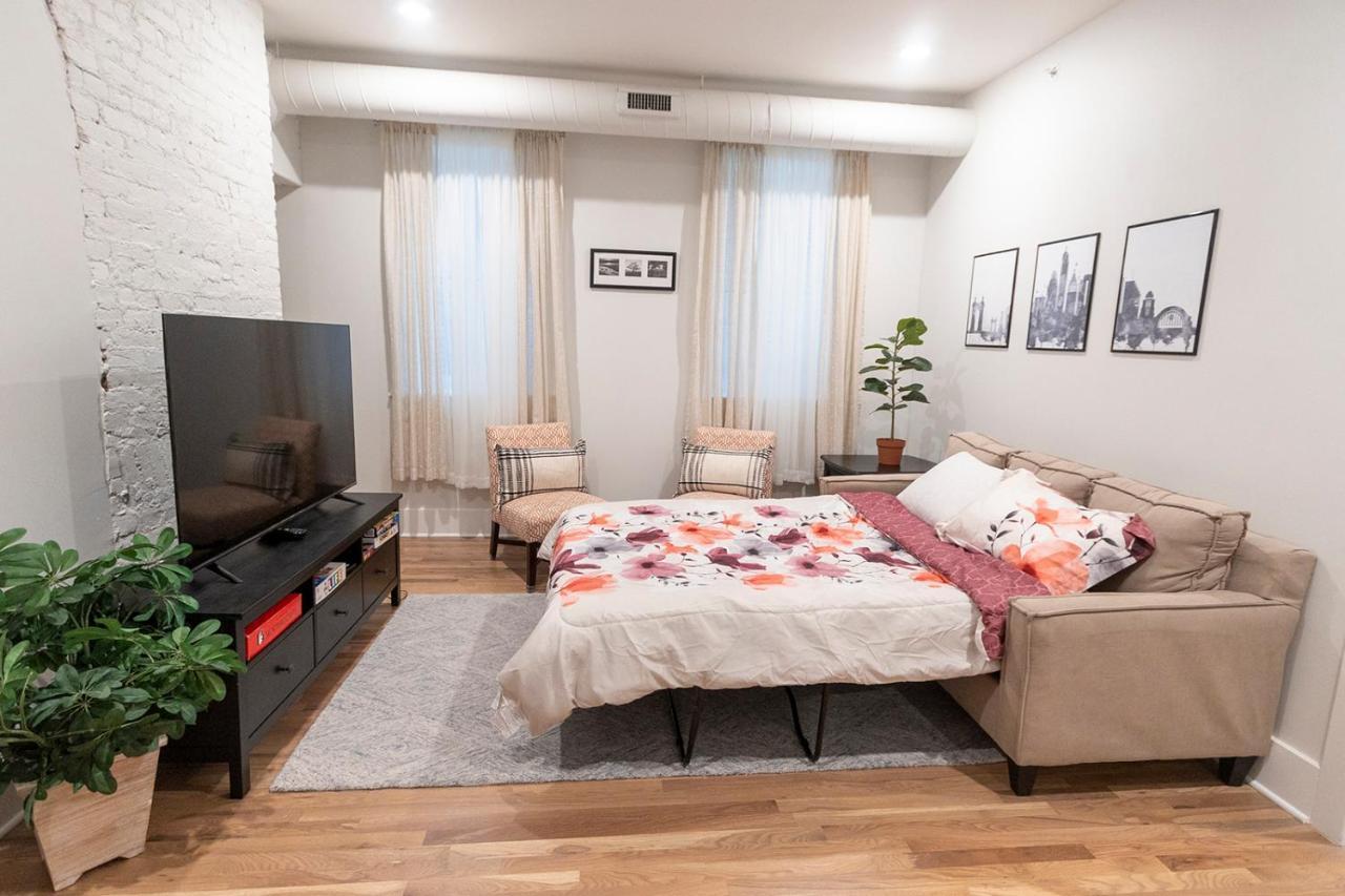 Spacious 2 Bed 2 Bath Downtown Otr Condo Minutes Walk To The Reds Bengals Stadium & More! Синсинати Екстериор снимка