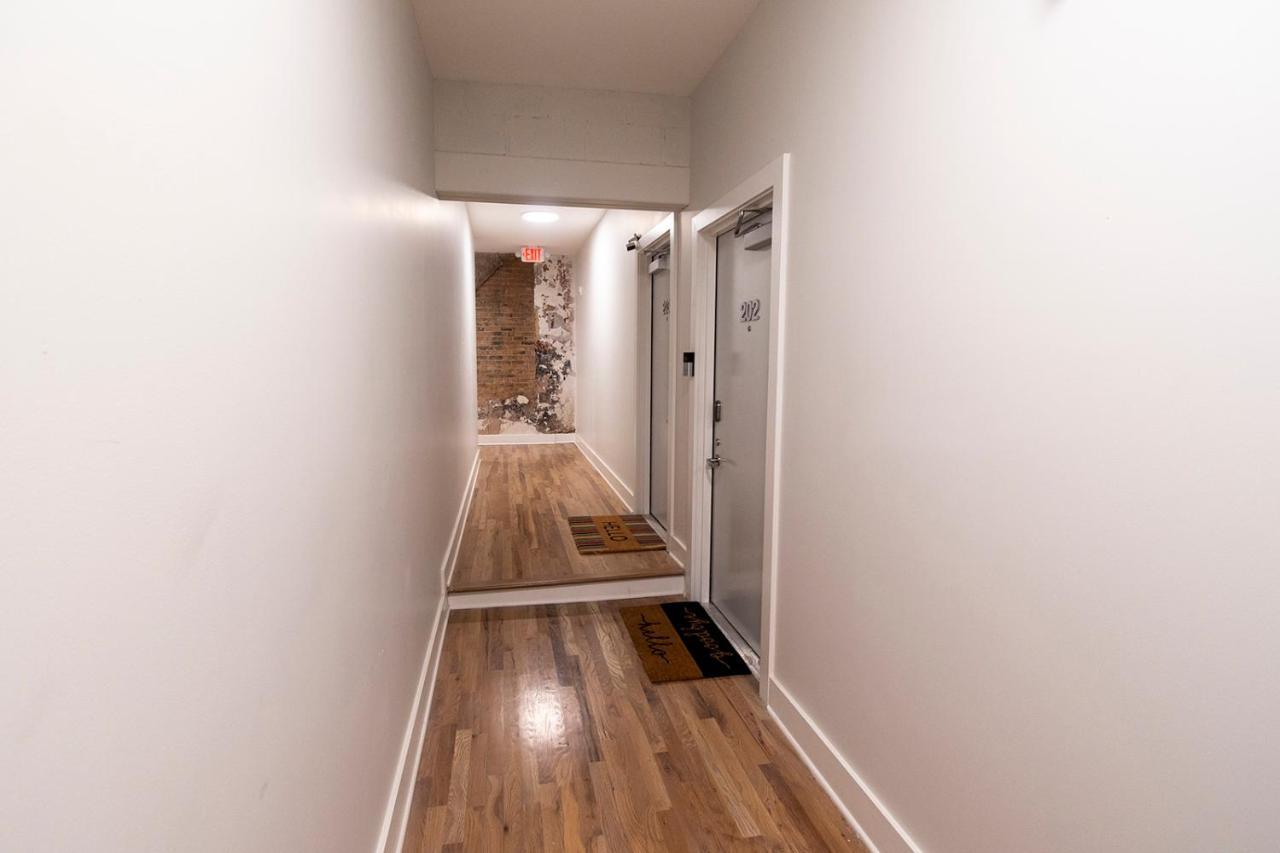 Spacious 2 Bed 2 Bath Downtown Otr Condo Minutes Walk To The Reds Bengals Stadium & More! Синсинати Екстериор снимка
